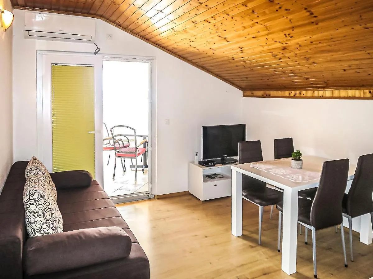 Apartment Maja - Srd420 Maslenica