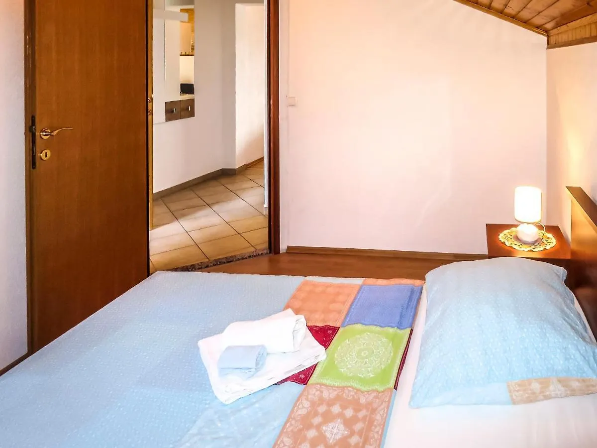 Apartment Maja - Srd420 Maslenica 0*,  Croatia