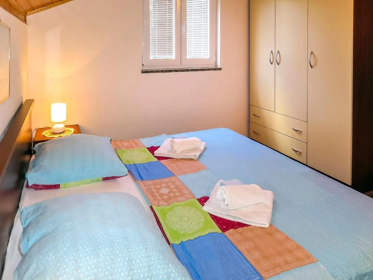 Apartment Maja - Srd420 Maslenica Croatia